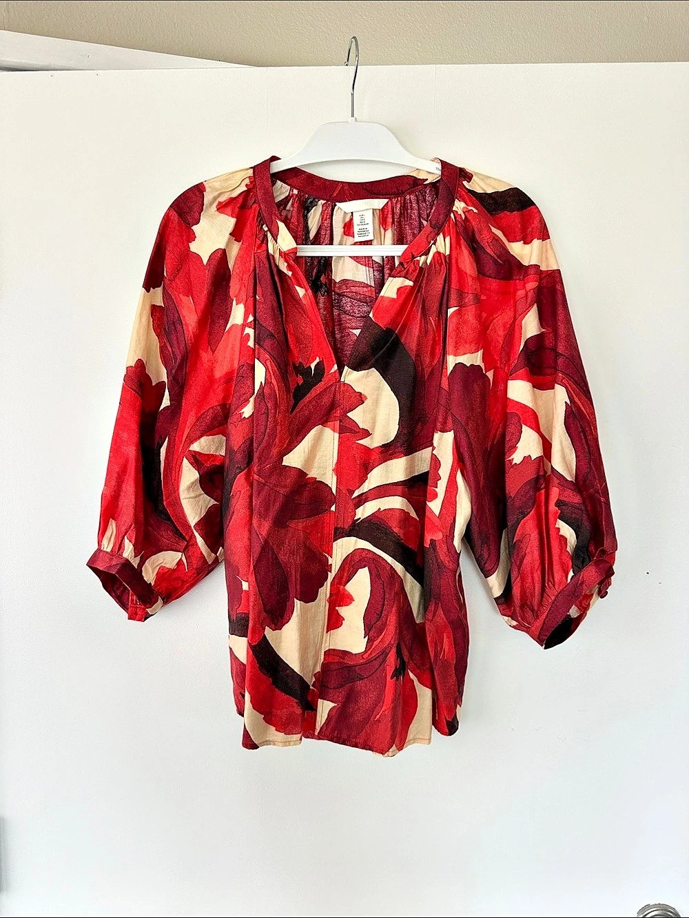 H&M Floral Blouse in Red & White Size Large